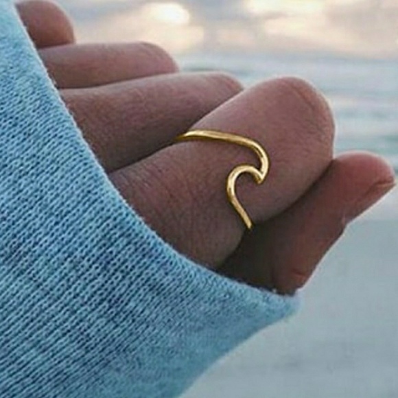 RING - Picture 4 of 4